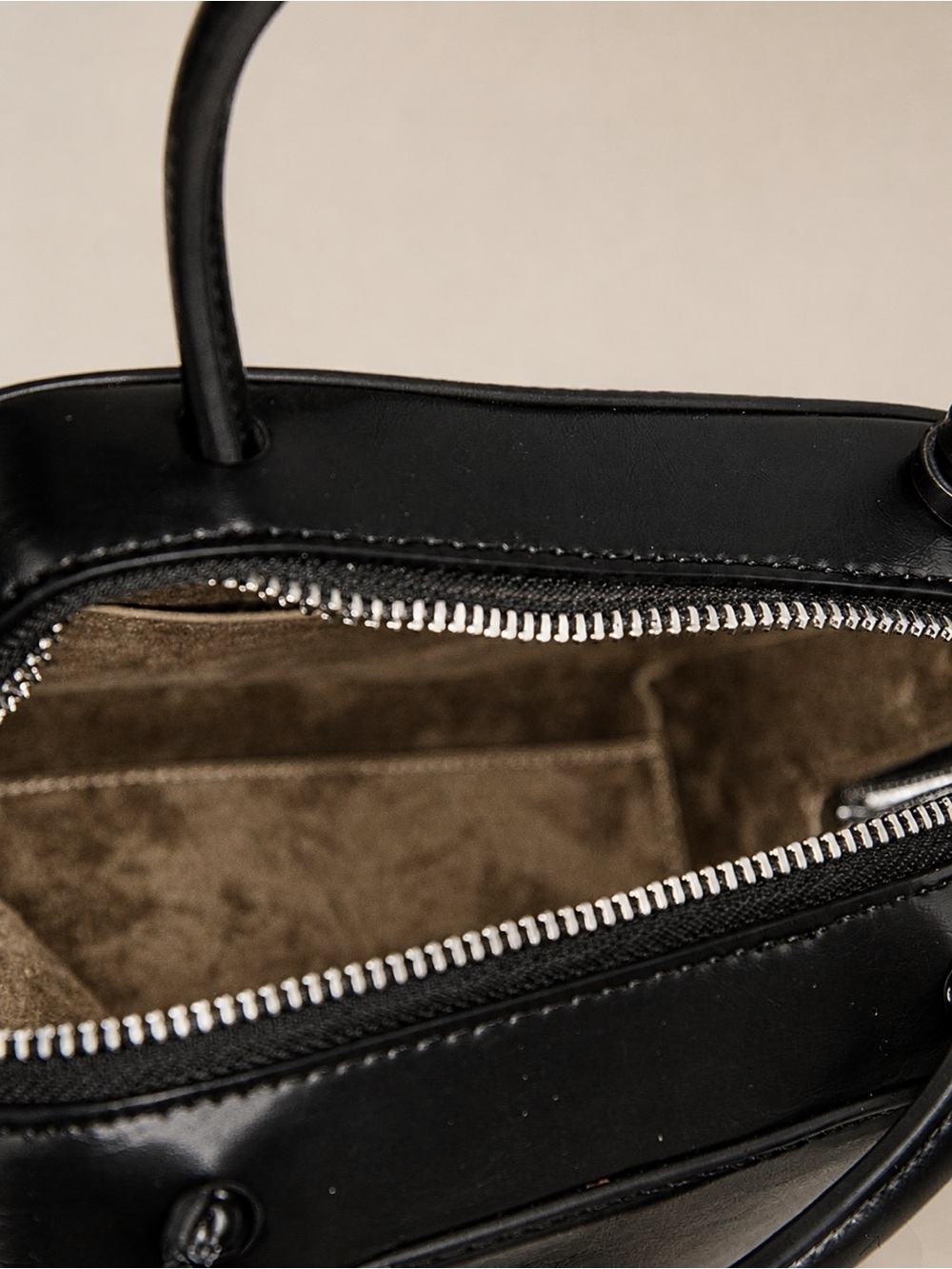 NWT Freja NYC Miro Black Vegan Leather Top Handle Bag - Picture 6 of 6